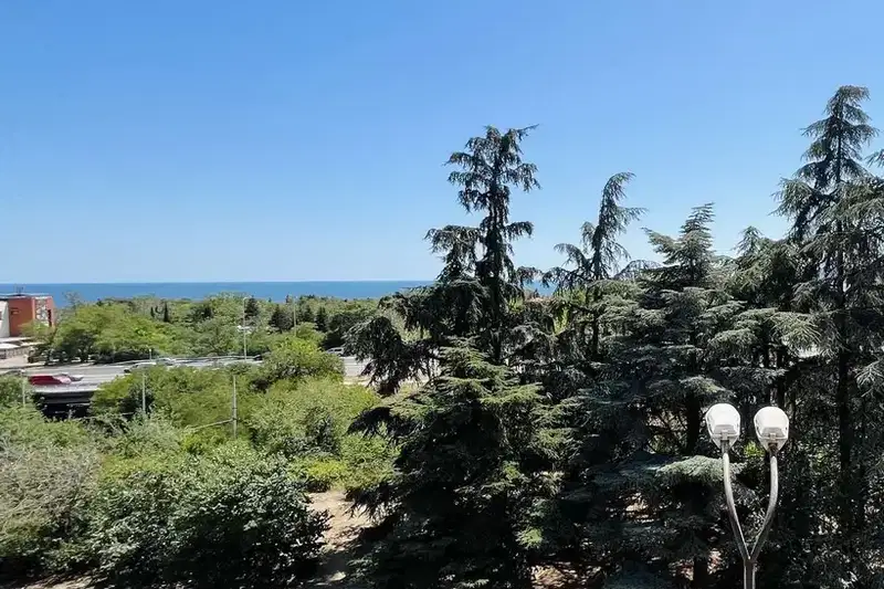 5-bedroom apartment in Varna, Briz