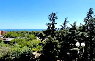 Многостаен апартамент във Варна, Бриз
