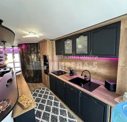 Photo 5 — 5-bedroom apartment in Ruse, Centyr