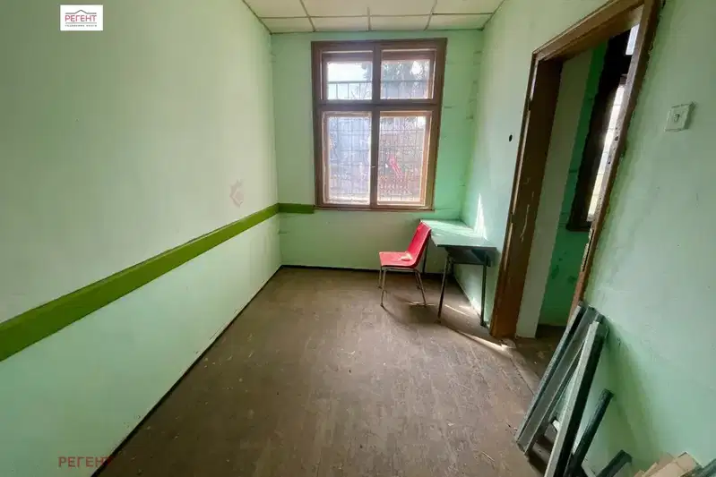 Office in Gabrovo, Centyr