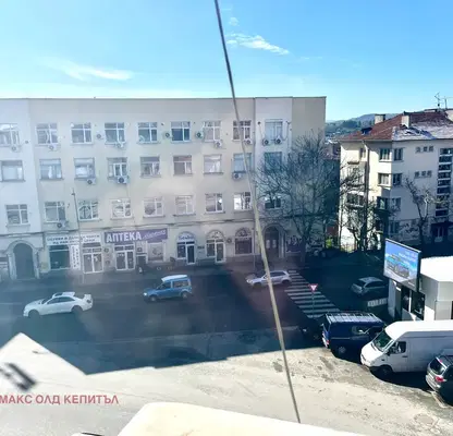 Снимка 2 — Офис във Велико Търново, Център