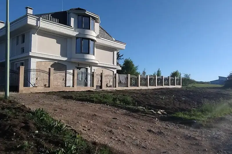 Парцел в Банкя