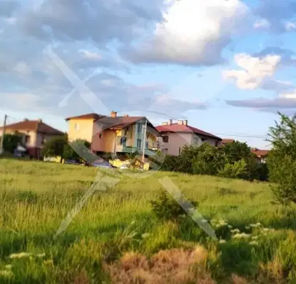Photo 2 — Plot in Novi Iskyr