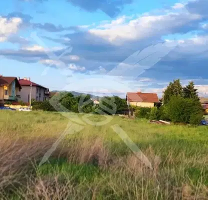 Photo 3 — Plot in Novi Iskyr