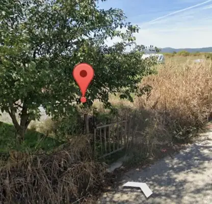 Photo 3 — Plot in Novi Iskyr