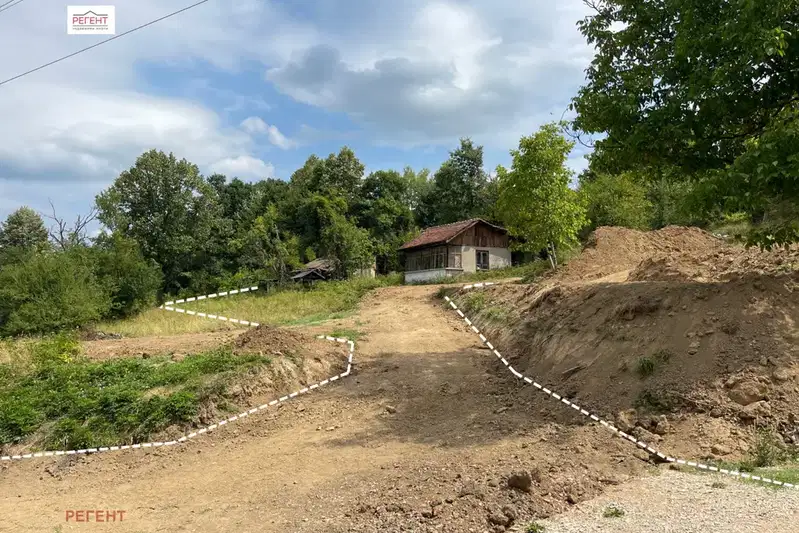 Парцел в Габрово, Тлъчници