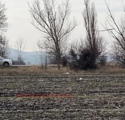 Photo 3 — Plot in област София, Bojurishte
