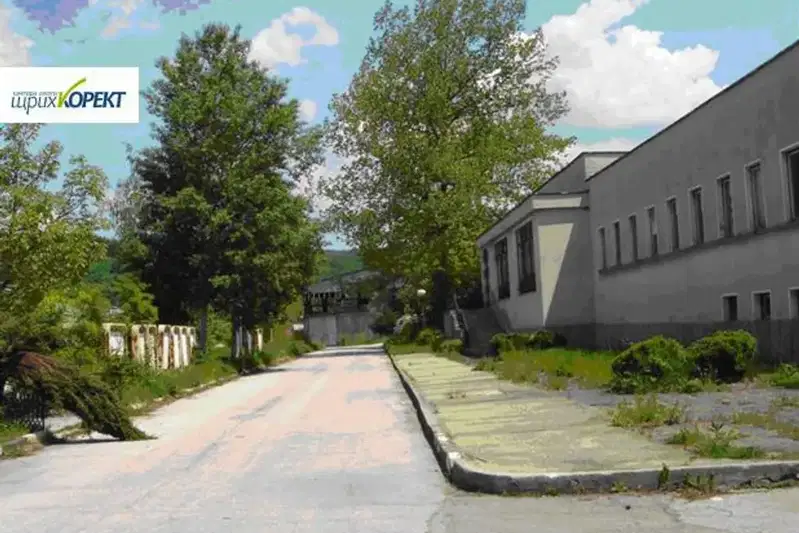 Промишлена сграда в Габрово, Промишлена зона
