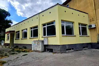 Промишлена сграда в Плевен, Левски
