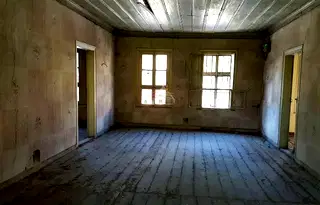 Промишлена сграда в Пловдив, Карлово