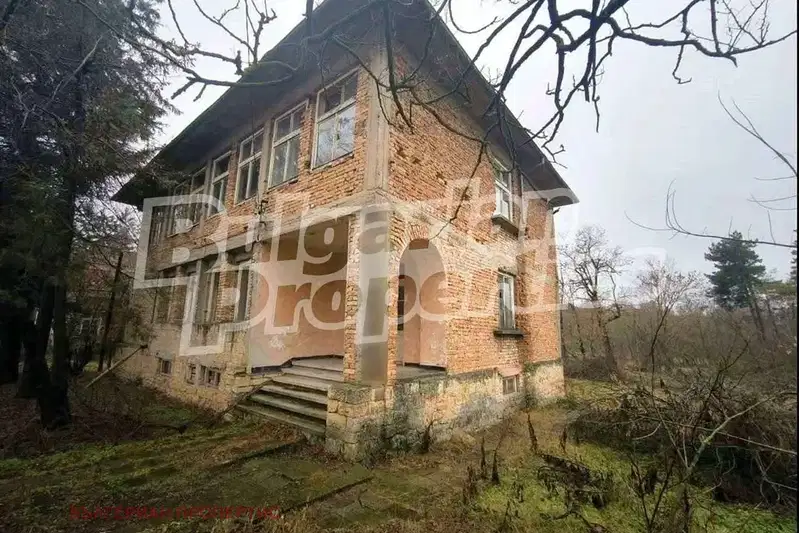 Industrial Building in Oblast Shumen, Sini Vir
