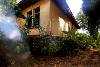 Промишлена сграда в Стара Загора, с. Лозен