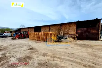 Склад във Велико Търново, Елена