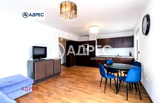 Тристаен апартамент в к.к. Св.Св. Константин и Елена