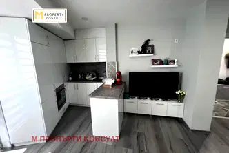 Тристаен апартамент в Плевен, 9-ти квартал