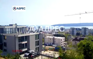 Тристаен апартамент във Варна, Бриз