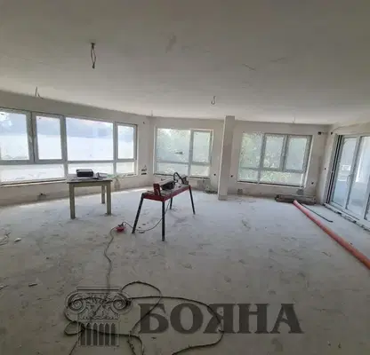 Снимка 2 — Тристаен апартамент в Русе, Център