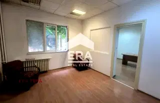 Тристаен апартамент в София, Център