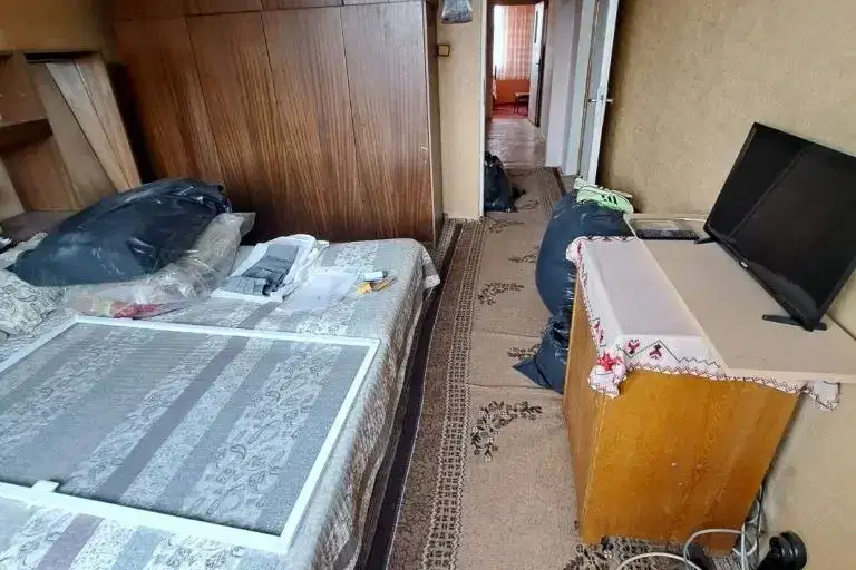 3-room apartment in Pernik, Iztok with elevator and parking