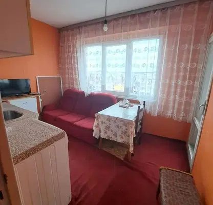 Photo 3 — 3-room apartment in Pernik, Iztok with elevator and parking