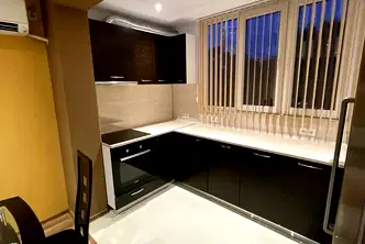 Тристаен апартамент в Плевен, Широк център