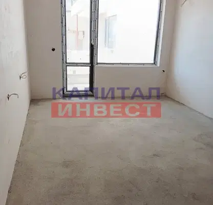Снимка 4 — Тристаен апартамент в Благоев, Широк център