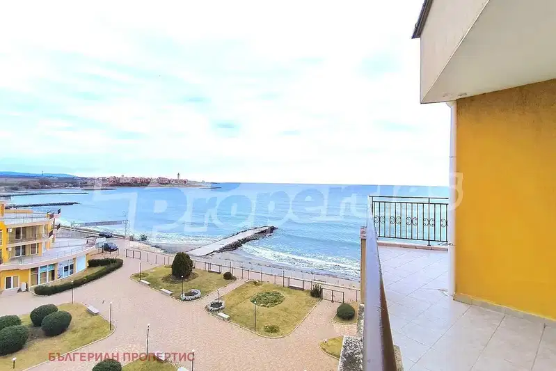3-bedroom apartment in Oblast Burgas, Aheloi