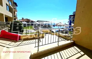 Тристаен апартамент в Бургас, Обзор