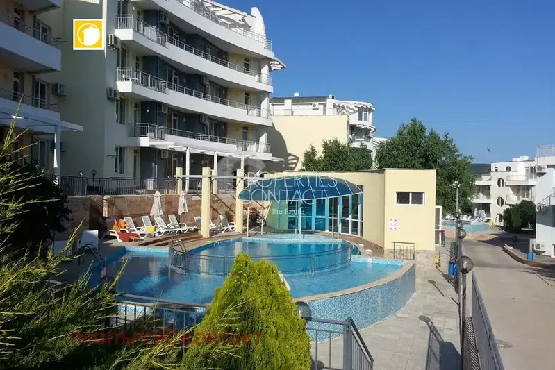 Тристаен апартамент в Бургас, с. Кошарица