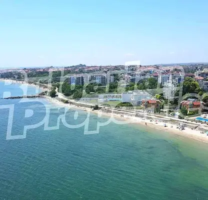 Снимка 3 — Тристаен апартамент в Бургас, с. Равда