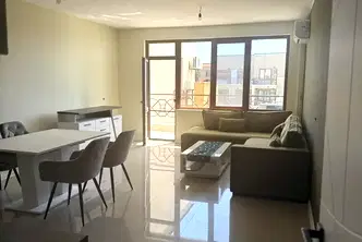 Тристаен апартамент в Добрич, Балчик