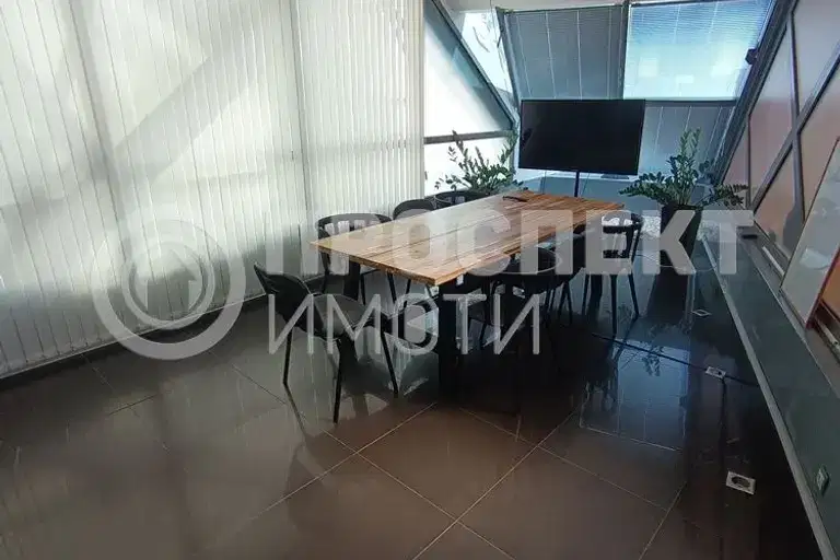 Офис в Пловдив, Център