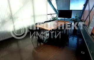 Офис в Пловдив, Център