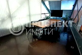 Офис в Пловдив, Център