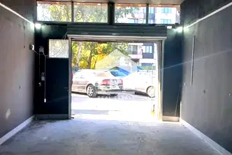 Бизнес имот в Студентски