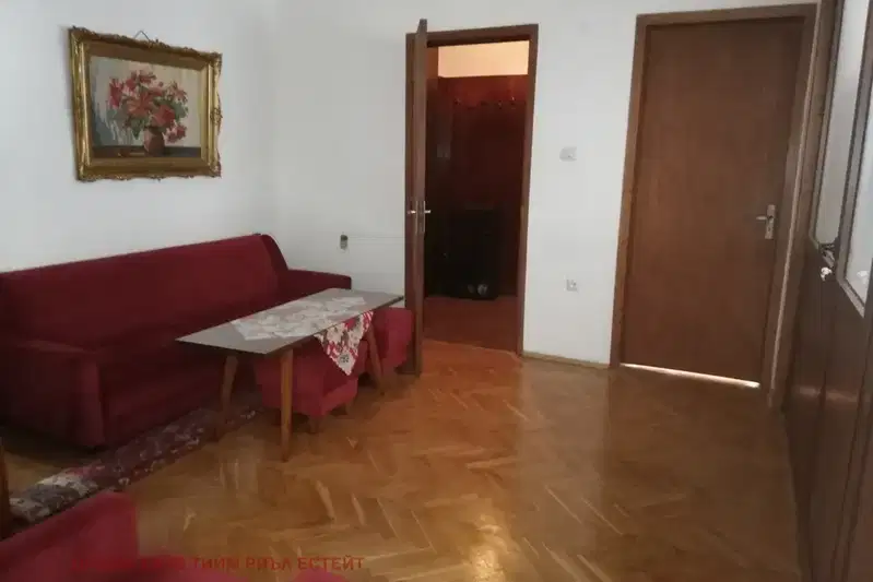 4-bedroom apartment in Sofiya, Medicinska Akademiya