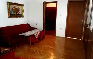 Многостаен апартамент в София, Медицинска академия