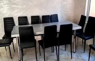 Бизнес имот в Раз, Център