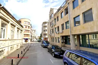 Офис в Русе, Център