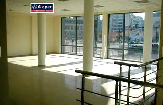 Офис в Шумен, Център