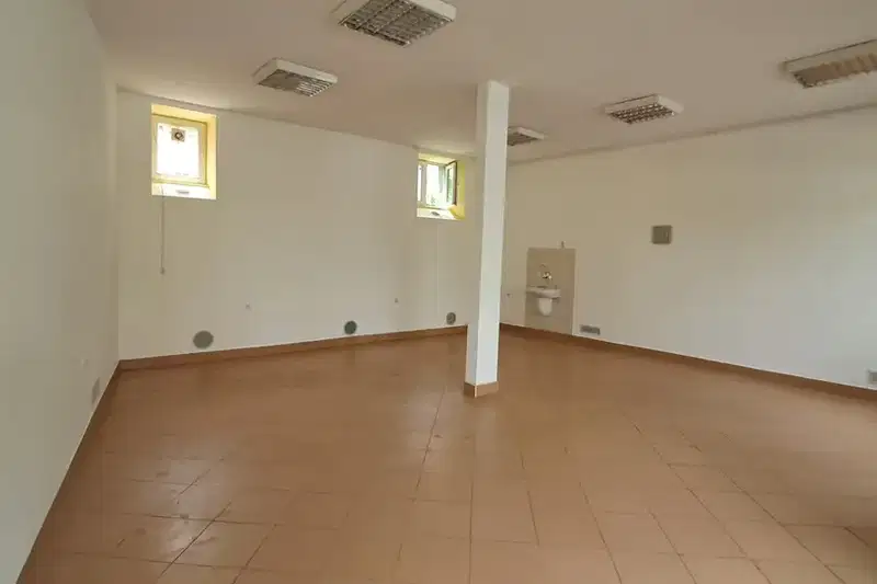 Офис в Шумен, Център