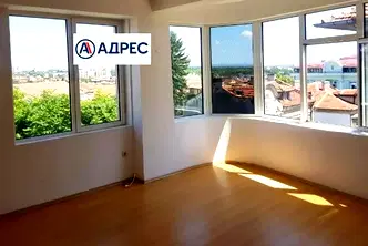 Офис в Шумен, Център
