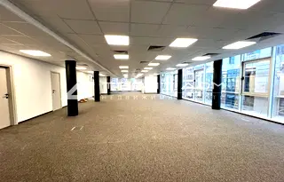 Офис в София, Кръстова вада