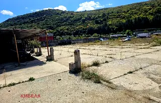 Парцел в Перник, Кристал