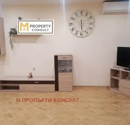 Снимка 2 — Тристаен апартамент в Плевен, Широк център
