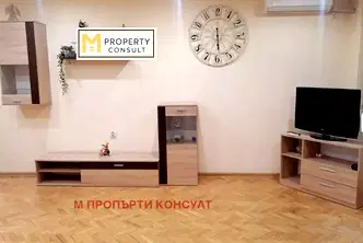 Тристаен апартамент в Плевен, Широк център