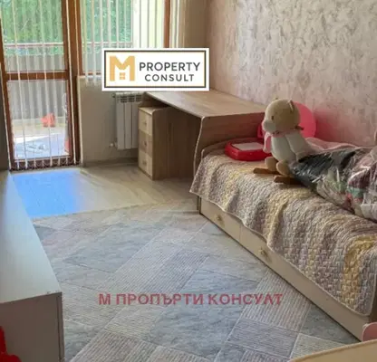 Снимка 3 — Тристаен апартамент в Плевен, Широк център