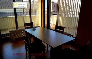 Тристаен апартамент в Плевен, Широк център