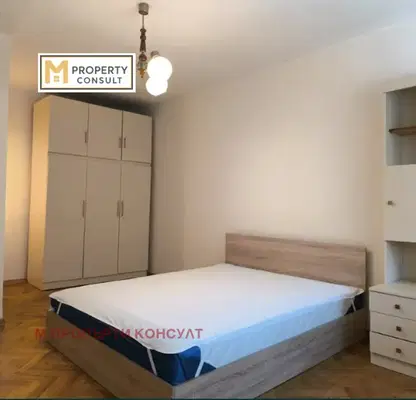 Снимка 3 — Тристаен апартамент в Плевен, Широк център