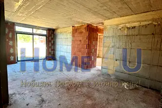 Многостаен апартамент в Благоев, Ален мак